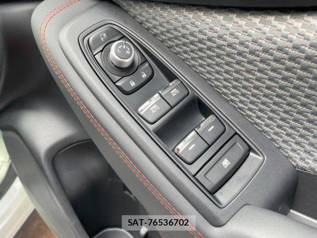 Subaru FORESTER 2019-03 689084-28