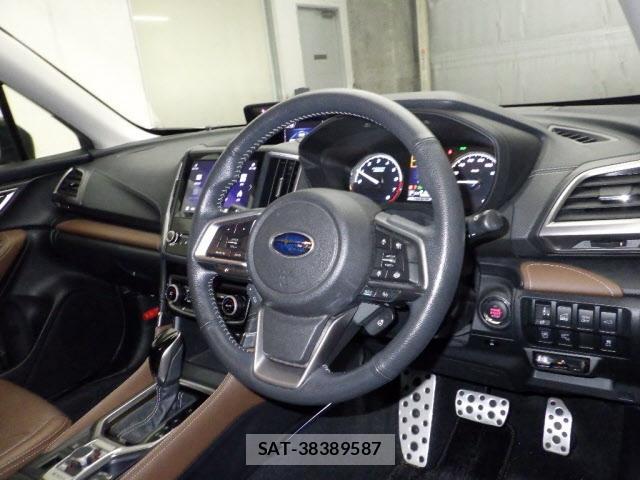 Subaru FORESTER 2019-01 1077000-2
