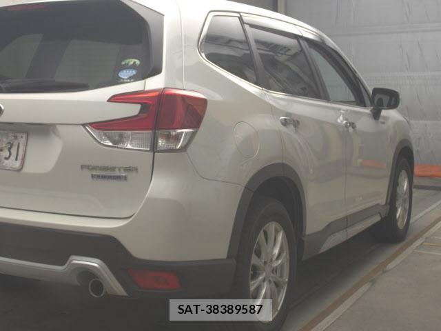 Subaru FORESTER 2019-01 1077000-4