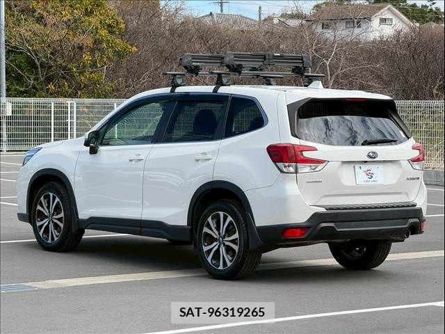 Subaru FORESTER 2019-03 5867878-15