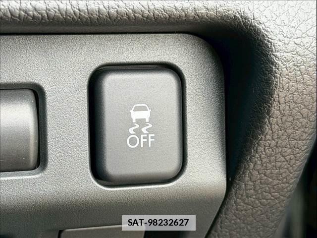 Subaru FORESTER 2014-02 6304179-23
