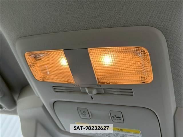 Subaru FORESTER 2014-02 6304179-29