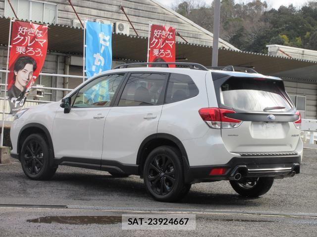 Subaru FORESTER 2025-05 6611947-2