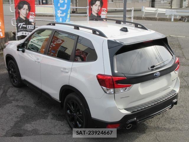 Subaru FORESTER 2025-05 6611947-5