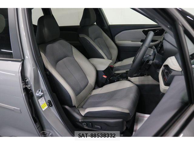 Subaru FORESTER 2025-10 6641592-18