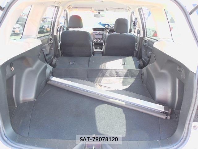 Subaru FORESTER 2017-02 6671379-11