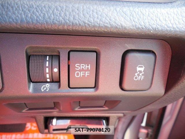 Subaru FORESTER 2017-02 6671379-24