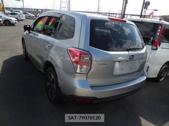 Subaru FORESTER 2017-02 6671379-3