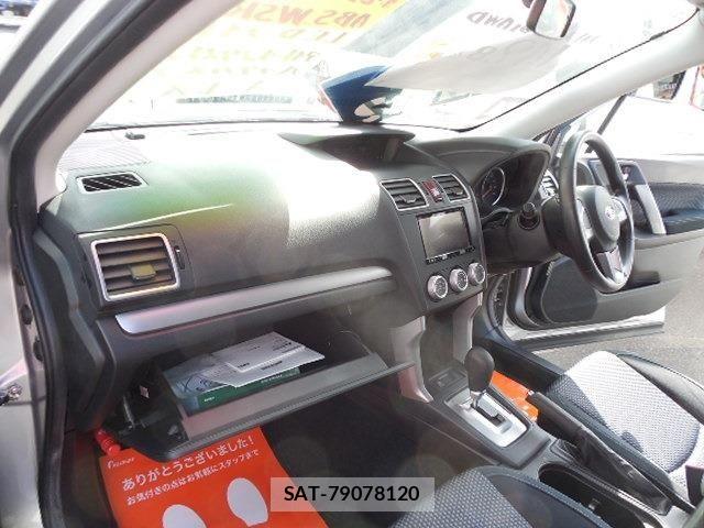 Subaru FORESTER 2017-02 6671379-7