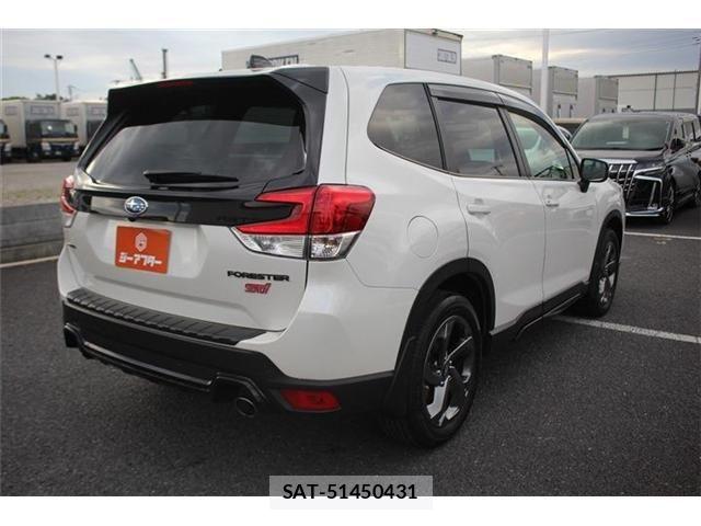 Subaru FORESTER 2023-03 6675977-13