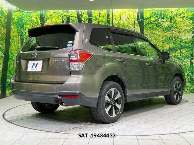 Subaru FORESTER 2017-07 6716158-16