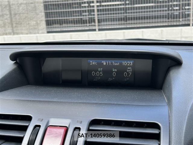 Subaru FORESTER 2013-10 6716165-12