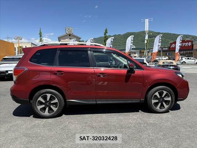 Subaru FORESTER 2016-10 6751634-11