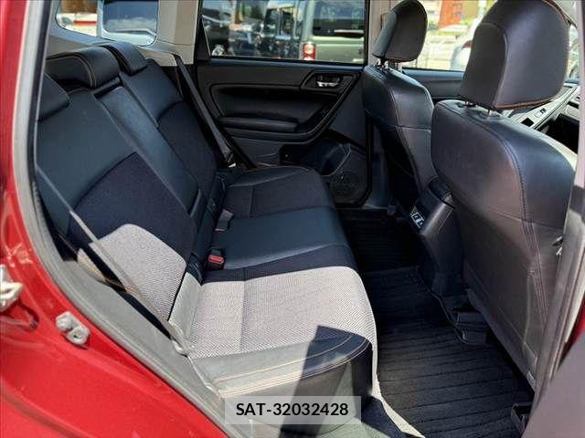 Subaru FORESTER 2016-10 6751634-19