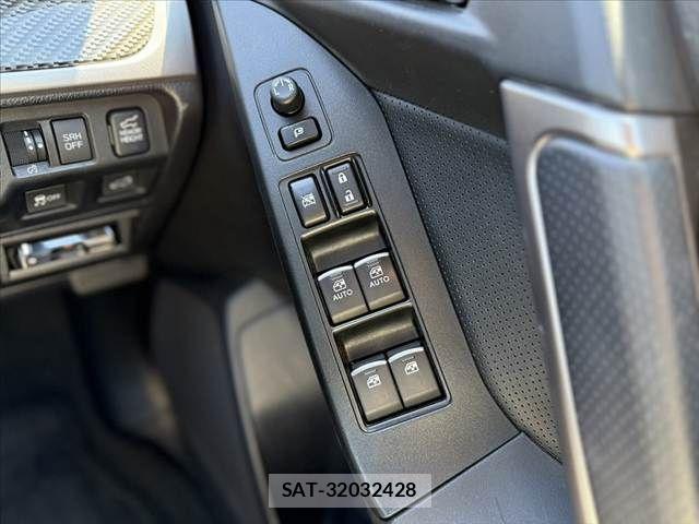Subaru FORESTER 2016-10 6751634-21