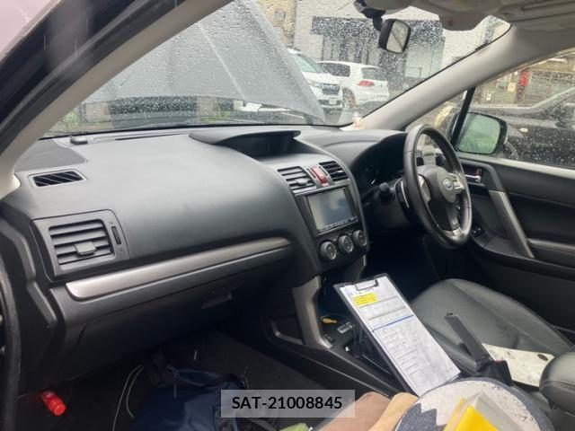 Subaru FORESTER 2013-09 6751648-13