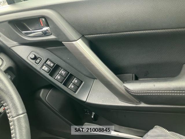 Subaru FORESTER 2013-09 6751648-14