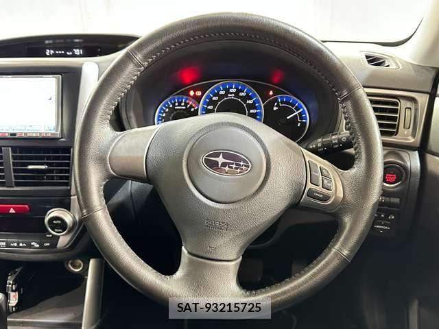 Subaru FORESTER 2011-12 6814971-9