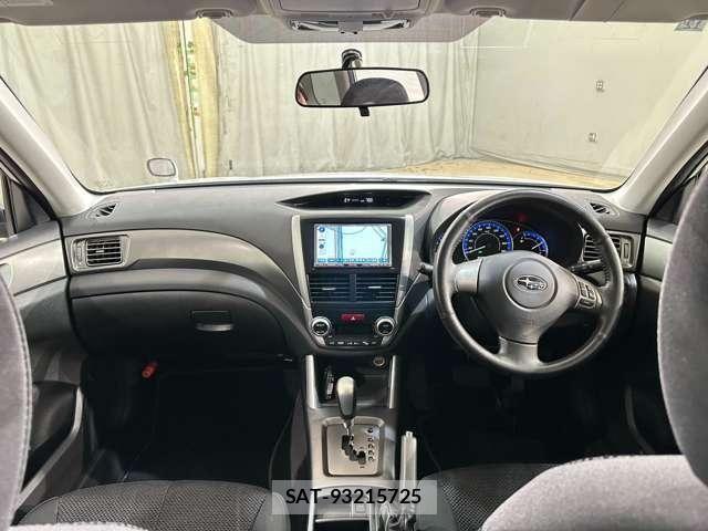 Subaru FORESTER 2011-12 6814971-13