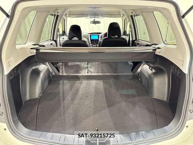 Subaru FORESTER 2011-12 6814971-28