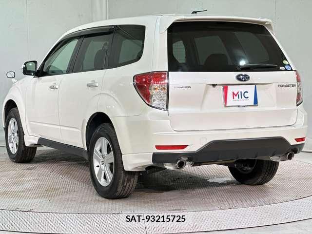 Subaru FORESTER 2011-12 6814971-6