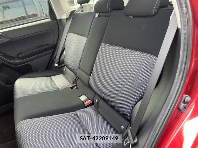 Subaru FORESTER 2017-11 6905324-12