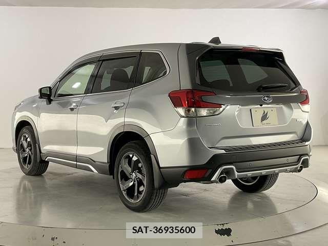 Subaru FORESTER 2022-03 6905270-3