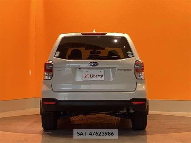 Subaru FORESTER 2017-05 6905314-11