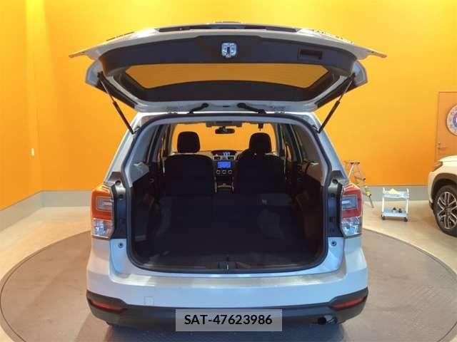 Subaru FORESTER 2017-05 6905314-17