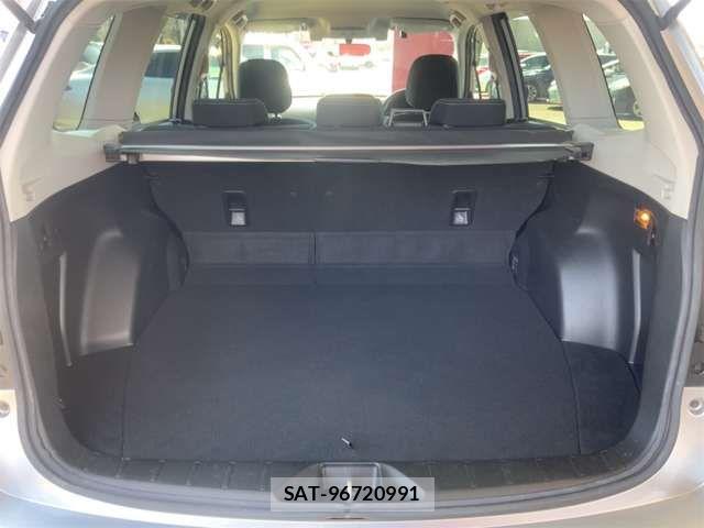 Subaru FORESTER 2017-04 6905311-17