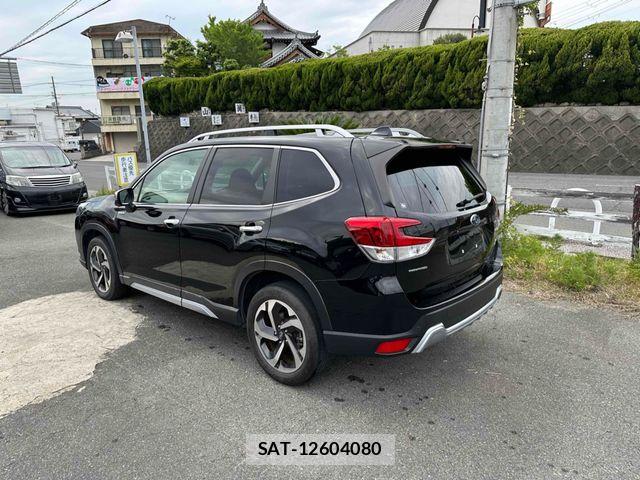 Subaru FORESTER 2022-04 6993642-3