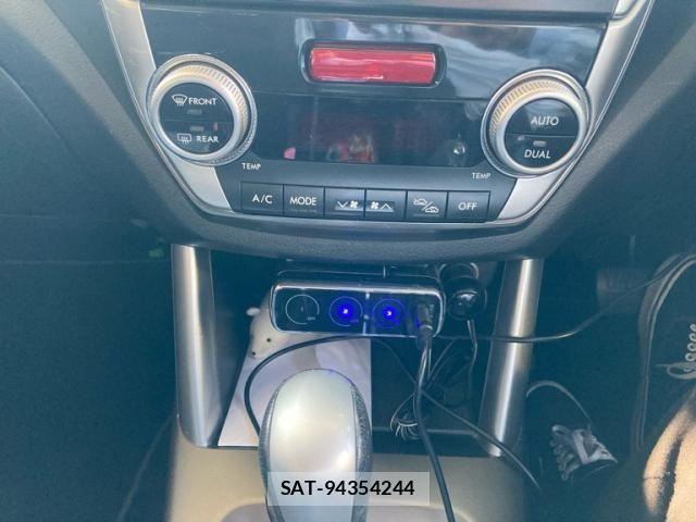 Subaru FORESTER 2012-05 6993707-16