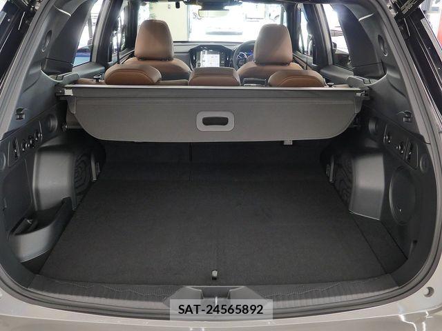 Subaru FORESTER 2025-11 6993668-18