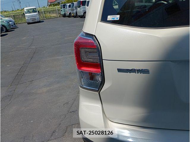Subaru FORESTER 2017-04 7020499-28