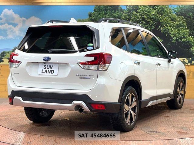 Subaru FORESTER 2019-02 7020494-16