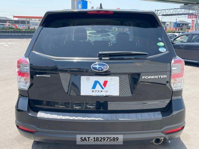 Subaru FORESTER 2017-02 7058611-17