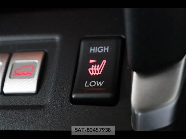 Subaru FORESTER 2017-03 7058609-7