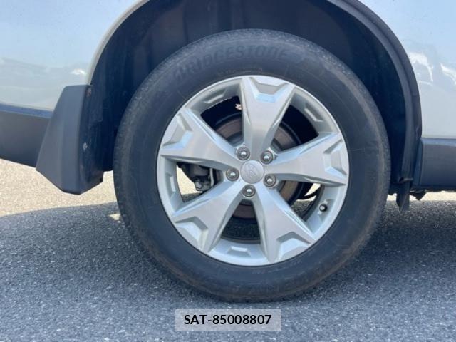 Subaru FORESTER 2013-08 7058613-12