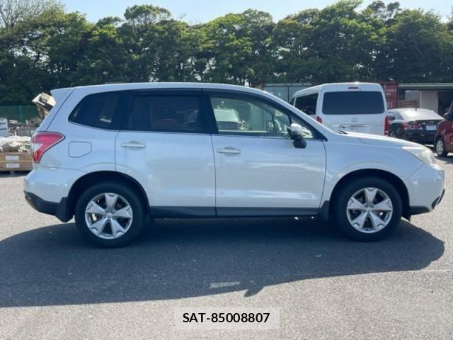 Subaru FORESTER 2013-08 7058613-7