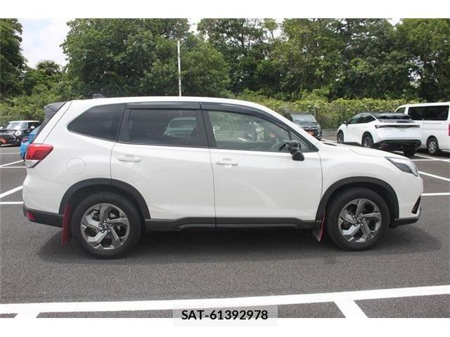 Subaru FORESTER 2023-06 7058601-8