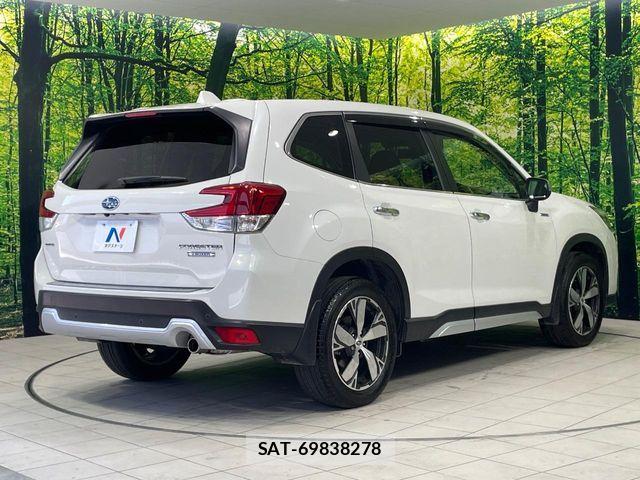 Subaru FORESTER 2019-04 7218794-16