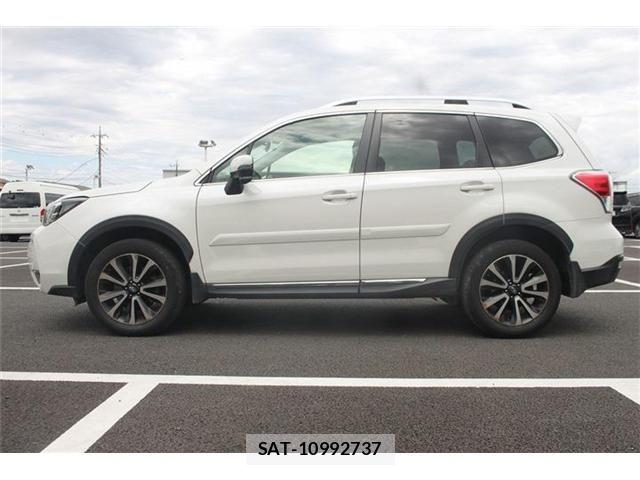 Subaru FORESTER 2016-03 7218766-12