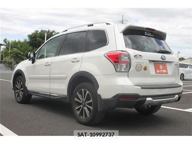Subaru FORESTER 2016-03 7218766-13