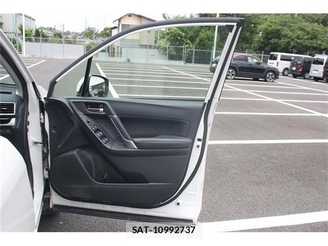 Subaru FORESTER 2016-03 7218766-27