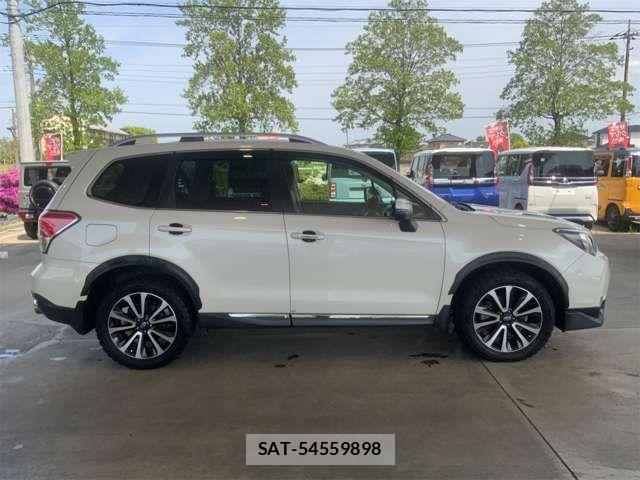 Subaru FORESTER 2017-04 7218778-10