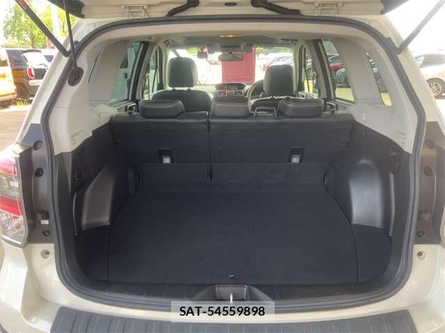 Subaru FORESTER 2017-04 7218778-18