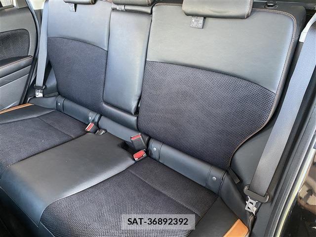 Subaru FORESTER 2018-06 7218780-14