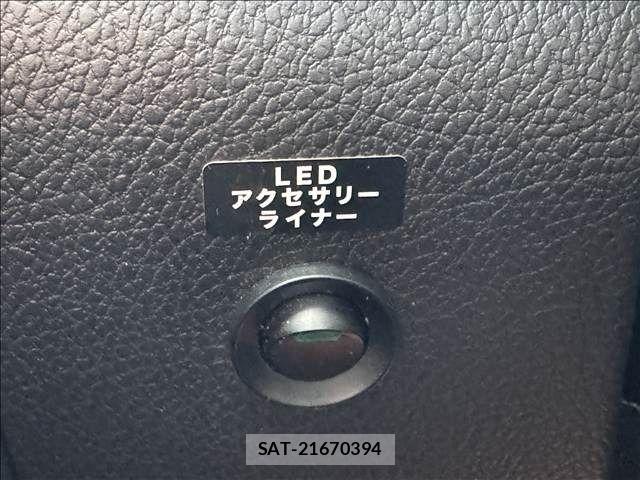 Subaru FORESTER 2012-12 7218726-24