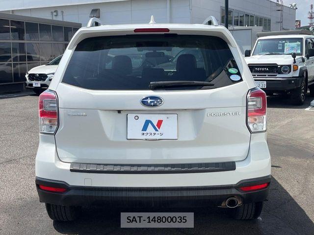 Subaru FORESTER 2016-03 7218757-14