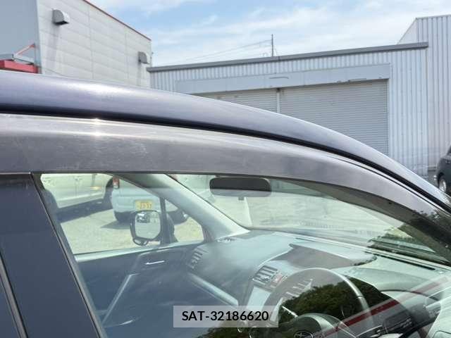 Subaru FORESTER 2013-04 7218732-28